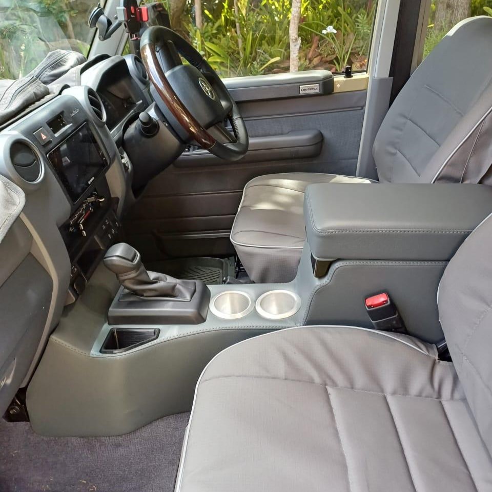 LC (70) DCab / SWagon Center Console 2010+  6 Speed Man + Fridge image 5